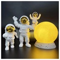 Dekorativ Astronauten-Figuren mit Mond Lampe